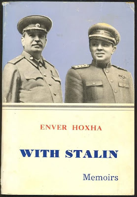 Stalin: Gli albanesi hanno stesse radici etrusche, Enver Hoxha : Gli albanesi hanno origine pelasgica