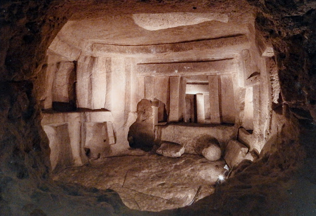 سراديب الموتى,حجرة الدفن,مدينة الموتى,مالطا,ايطاليا,باولا,فاليتا