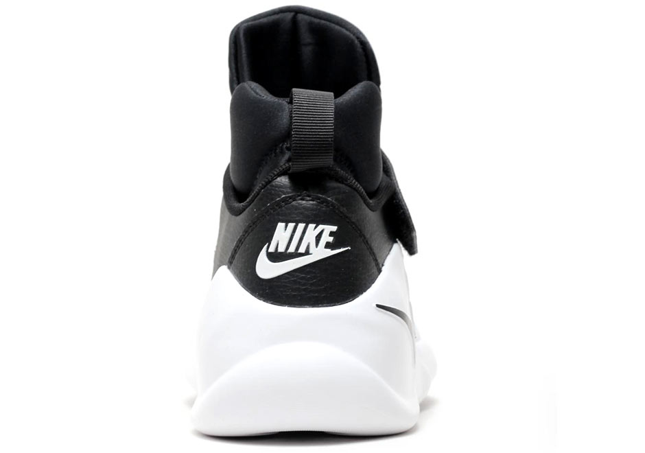 Nike Kwazi Black White