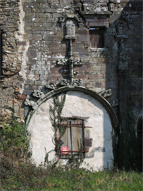 Saint-nicolas de redon chateau en ruines