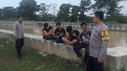 Patroli Jelang Buka Puasa, Polsek Tukdana Berikan Himbauan Kepada Remaja