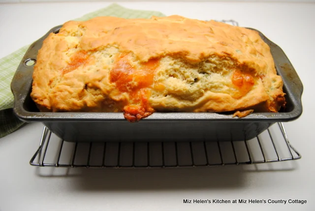 Caprese Garden Bread at Miz Helen's Country Cottage