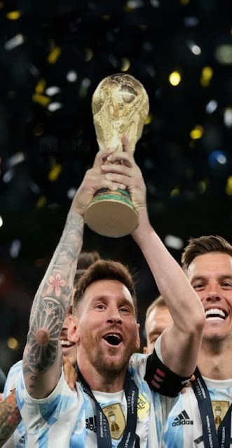 خلفيات ميسي روعة وهو يرفع كأس العالم مع منتخب الارجنتين للجوال