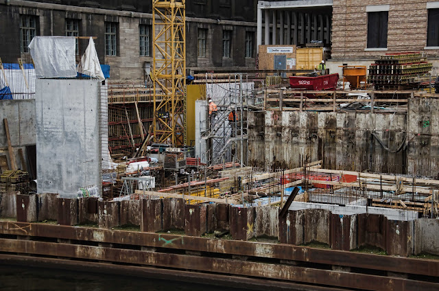  0447, Baustelle Empfangsgebäude für die Museumsinsel, James-Simon-Galerie, Pergamon Museum, Am Kupfergraben, Bodestraße 1-3, 10178 Berlin, 02.02.2015