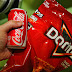 Luego de ahorrar dos meses en bolívares, venezolano logra comprarse un Doritos grande y una Coca-Cola de lata