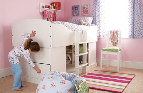 Kids Bedroom Design Ideas on Bedroom Designs  Small And Simple Kids Bedroom Design