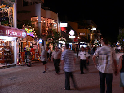 Playa del Carmen Evenings - MayanHoliday.com