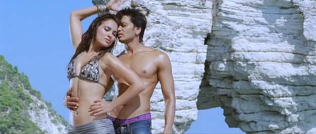 lara dutta in bikini