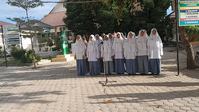 Pelaksanaan Upacara Bendera Di Halaman SMA Negeri 1 Bireuen, Senin, 29 Mei 2023