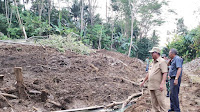 Irigasi Tertimbun Longsor,Wakil Bupati Ir Lutfi Halide Minta Petani Tetap Turun Sawah Sambil Menunggu Perbaikan 