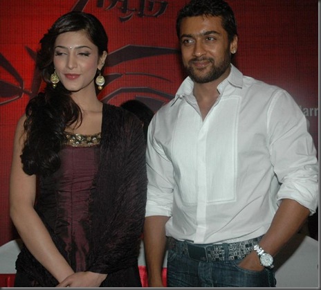 4 Suriya and Shruti Stills in 7 Am Arivu Press Meet