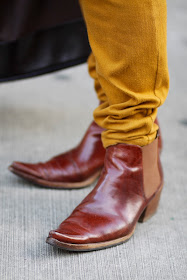 pointy chelsea boots seattle street style fashion yellow ochre pants