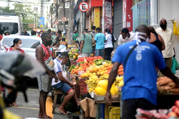 Salvador: Visa promove cursos de manipulação de hortifrútis e lanches para ambulantes