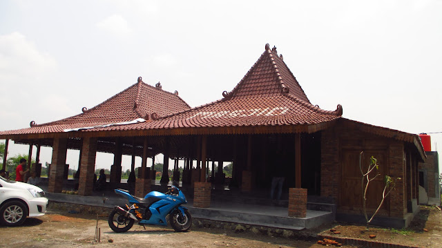 rumah kayu