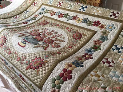 'Pendle Hill' Di Ford quilt, made by Barbara,  custom quilted by Frances Meredith