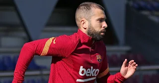 Barcelona left back Jordi Alba makes return to training as he looks to recover in time for El Clasico