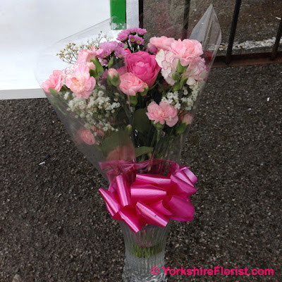  pink flower bouquet