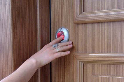 Kunci Pintu Rumah Kunci Pintu Fingerprint atau Sidik Jari 