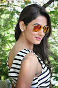 sonal chauhan latest glam pics-thumbnail-3