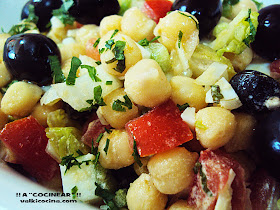 Ensalada de garbanzos a la hierbabuena