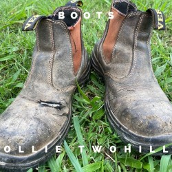 Ollie TwoHill acaba de lançar a fantástica Boots