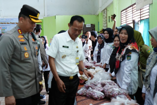 Gelar Pasar Murah Di gedung Serba guna