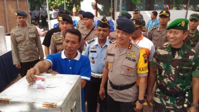 Polda Jateng Tangkap Dua Orang Penyebaran Pesan Terkait Pilgub Jateng, Saat Ditangkap Pelaku Kendarai Mobil Plat Merah