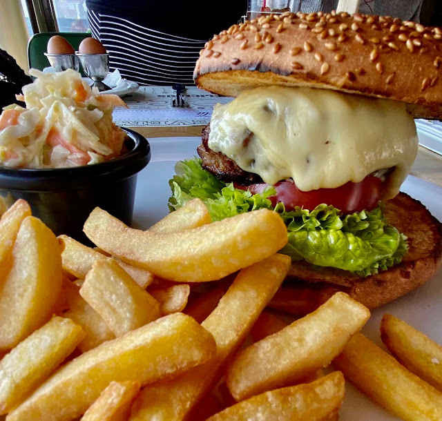 Cheeseburger platter at Τα Βανια, Paphos, Cyprus