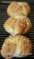 Peanut Butter Bun With Salted Caramel