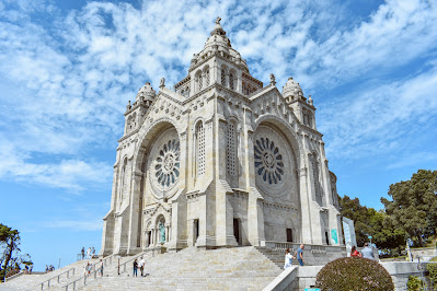 Santuário de Santa Luzia ou Santuário do Sagrado Coração de Jesus em  Viana do Castelo