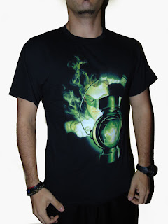 http://produto.mercadolivre.com.br/MLB-796844069-camisa-original-dc-comics-lanterna-verde-importada-m-silk-_JM