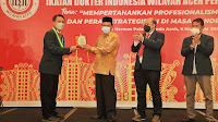 Gubernur Aceh Harapkan IDI Aceh Tingkatkan Kualitas Dokter Dalam Pelayanan Kesehatan