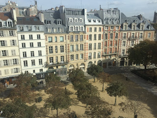 Place DAUPHINE Paris France