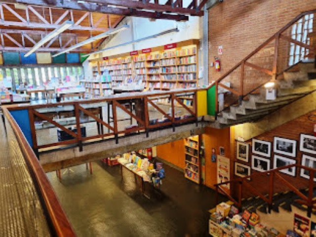 Livraria da Vila na Rua Fradique Coutinho, Vila Madalena, São Paulo