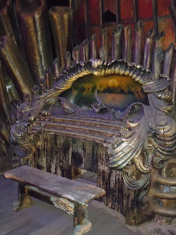 Pirates of the Caribbean Davy Jones' Organ prop