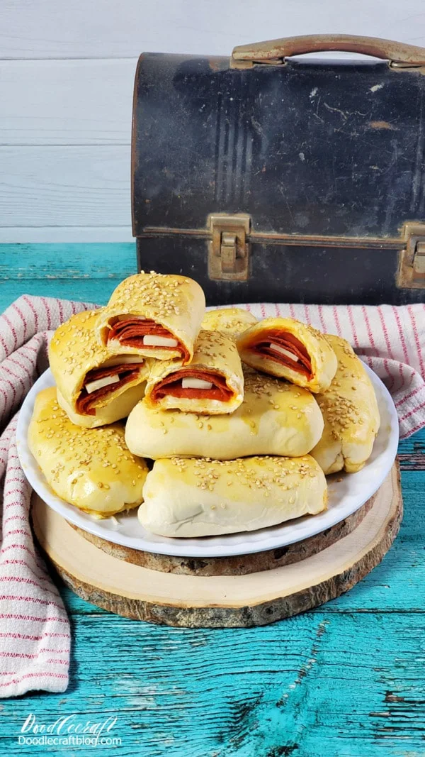 Learn to make West Virginia pepperoni rolls, blending gaming and good eats for everyone to enjoy.