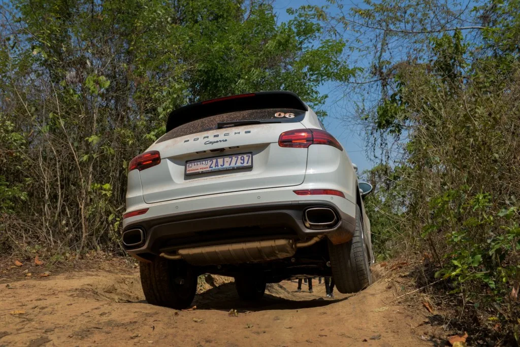 Porsche Macan và Cayenne