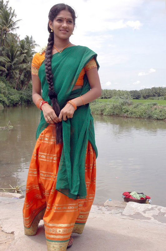 Maithanam Tamil Movie Latest Stills Photoshoot images