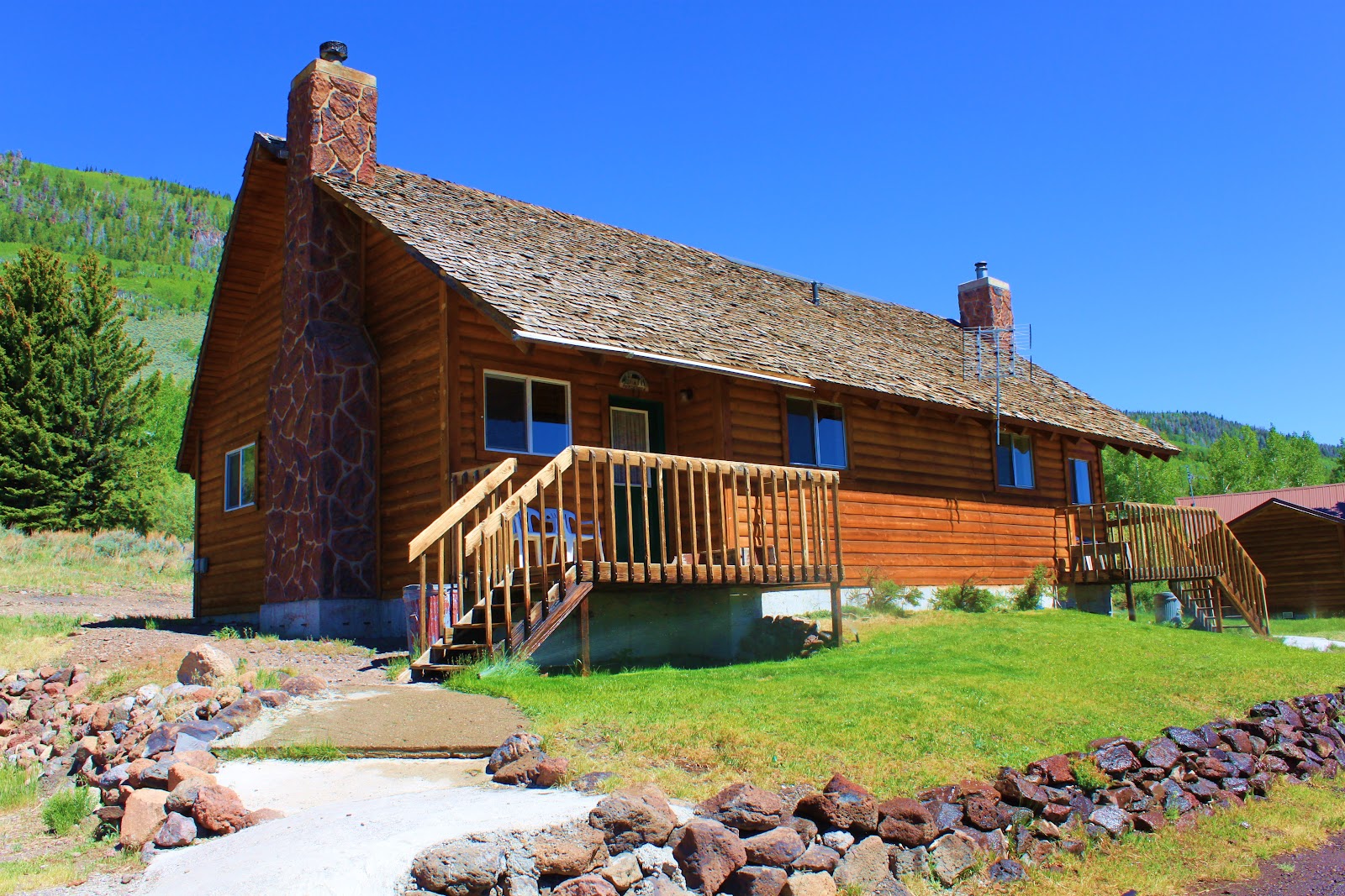 Rental Cabins at Fish Lake Utah: Ponderosa 8 Person Deluxe ...