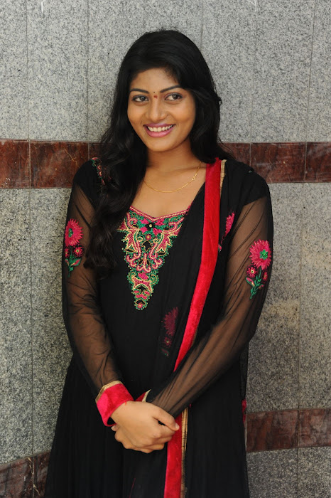 sowmya glamour  images