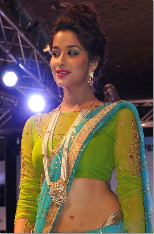 madhurima_stylish_photoshoot_pic