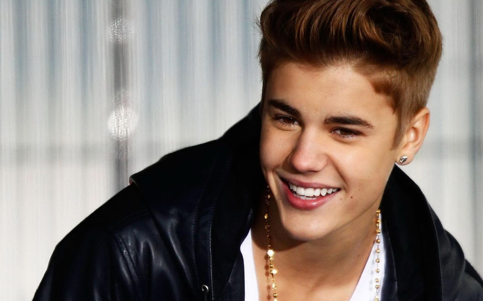 Justin Bieber Reaches 40 Million Followers | news viewz