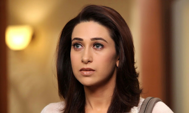 Karishma Kapoor HD Wallpaper Free Download