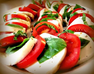 Ensalada italiana con queso