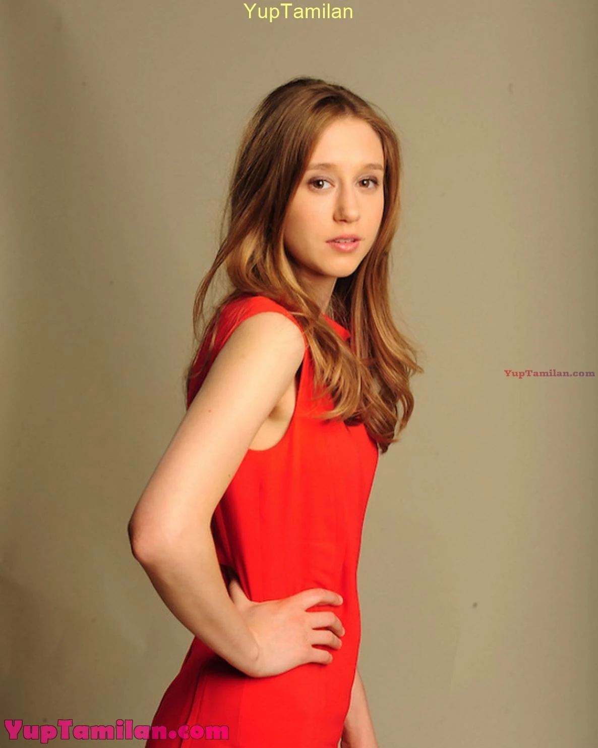 Taissa Farmiga Sexy Photos - Hot Assets Show