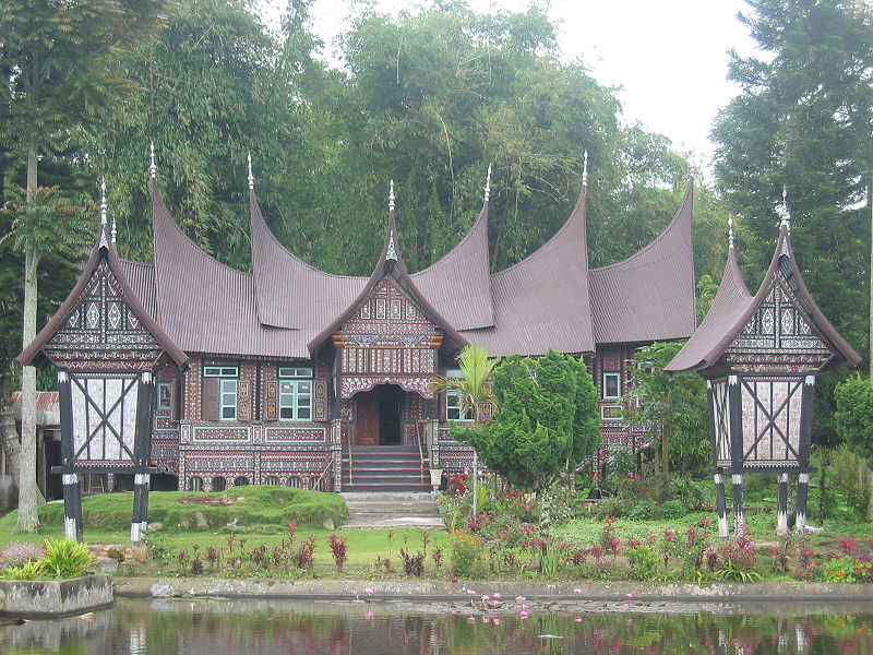 Unique and Amazing Houses From Around the World Photos