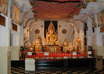 Sacred Tooth Temple Srilanka