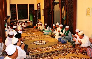 Tahlilan adalah wujud keberhasilan Islamisasi terhadap tradisi