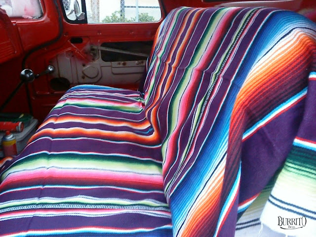 Well covered seat with Mexican blankets, Mexico Decke