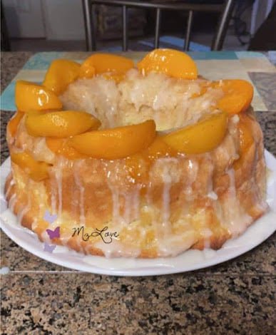 Peach-cobbler POUND CAKE